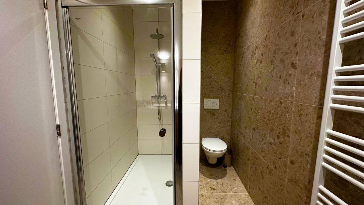 Oneluxstay Near Fashion District Antwerpen Buitenkant foto