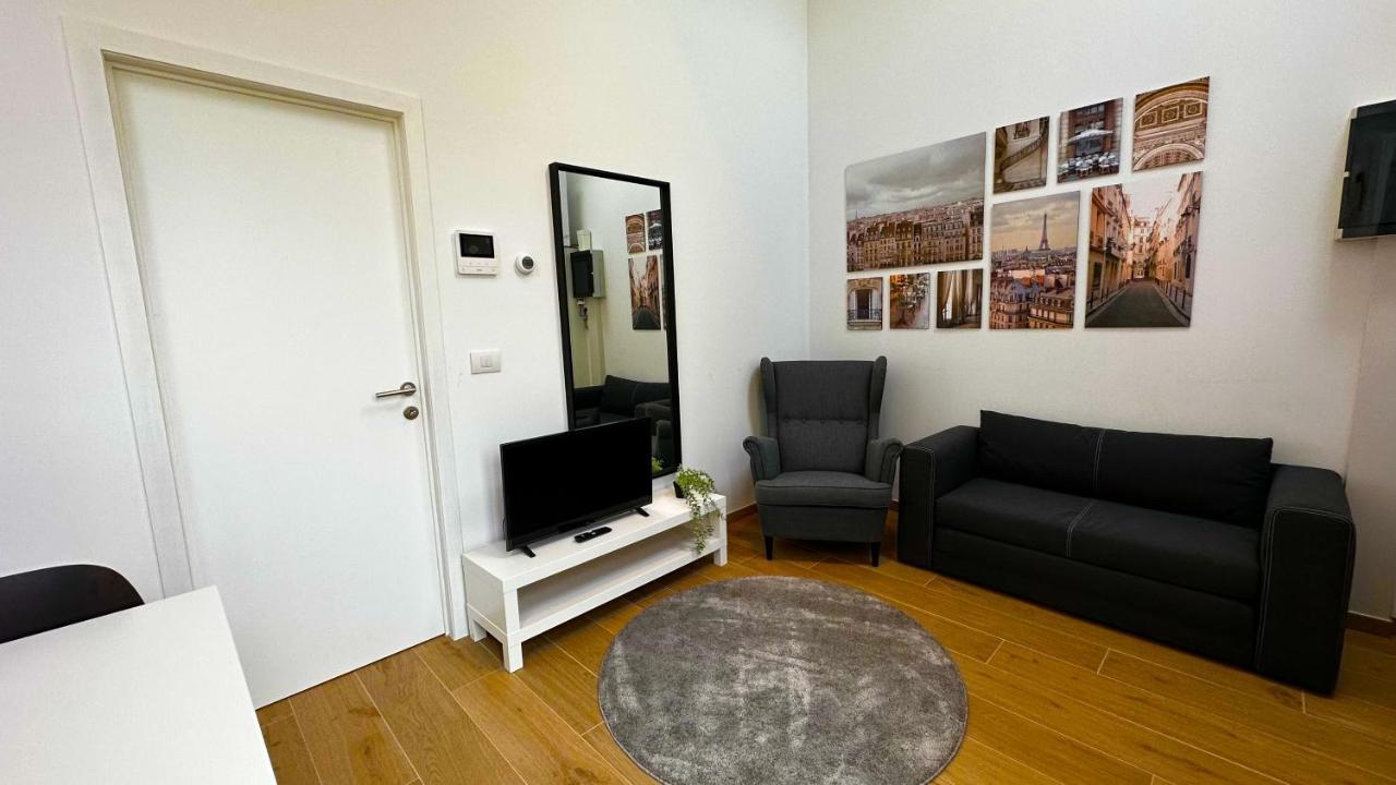 Oneluxstay Near Fashion District Antwerpen Buitenkant foto