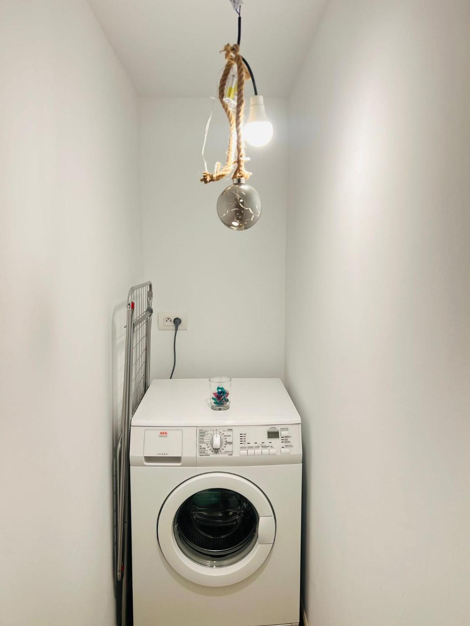Oneluxstay Near Fashion District Antwerpen Buitenkant foto