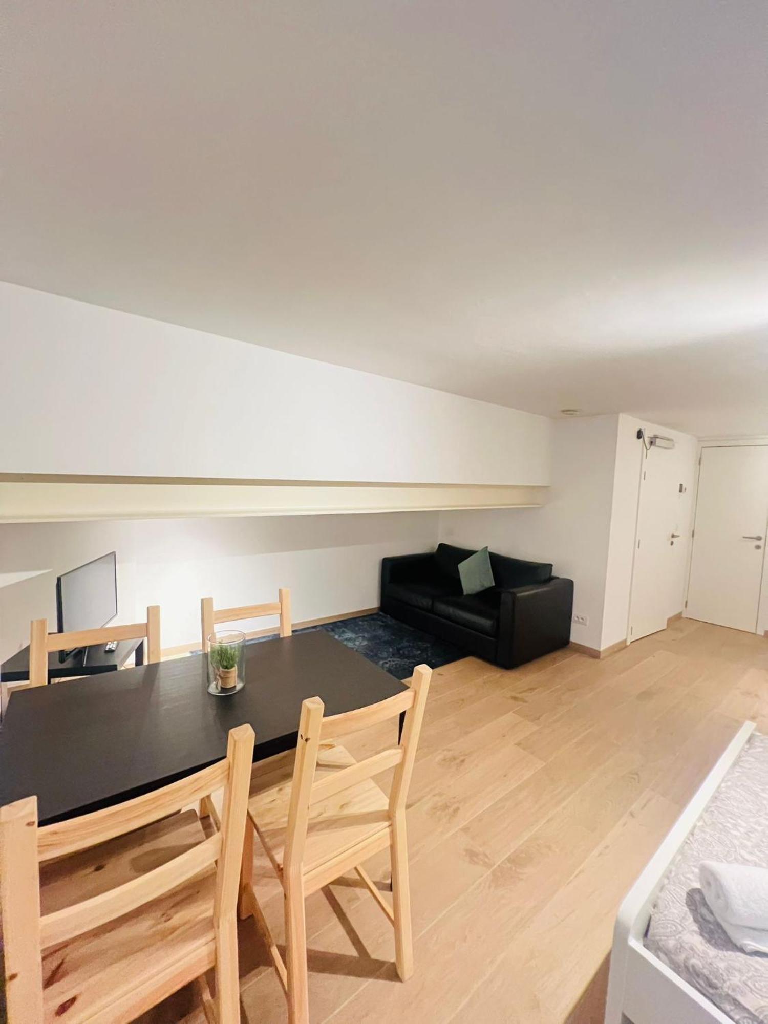 Oneluxstay Near Fashion District Antwerpen Buitenkant foto