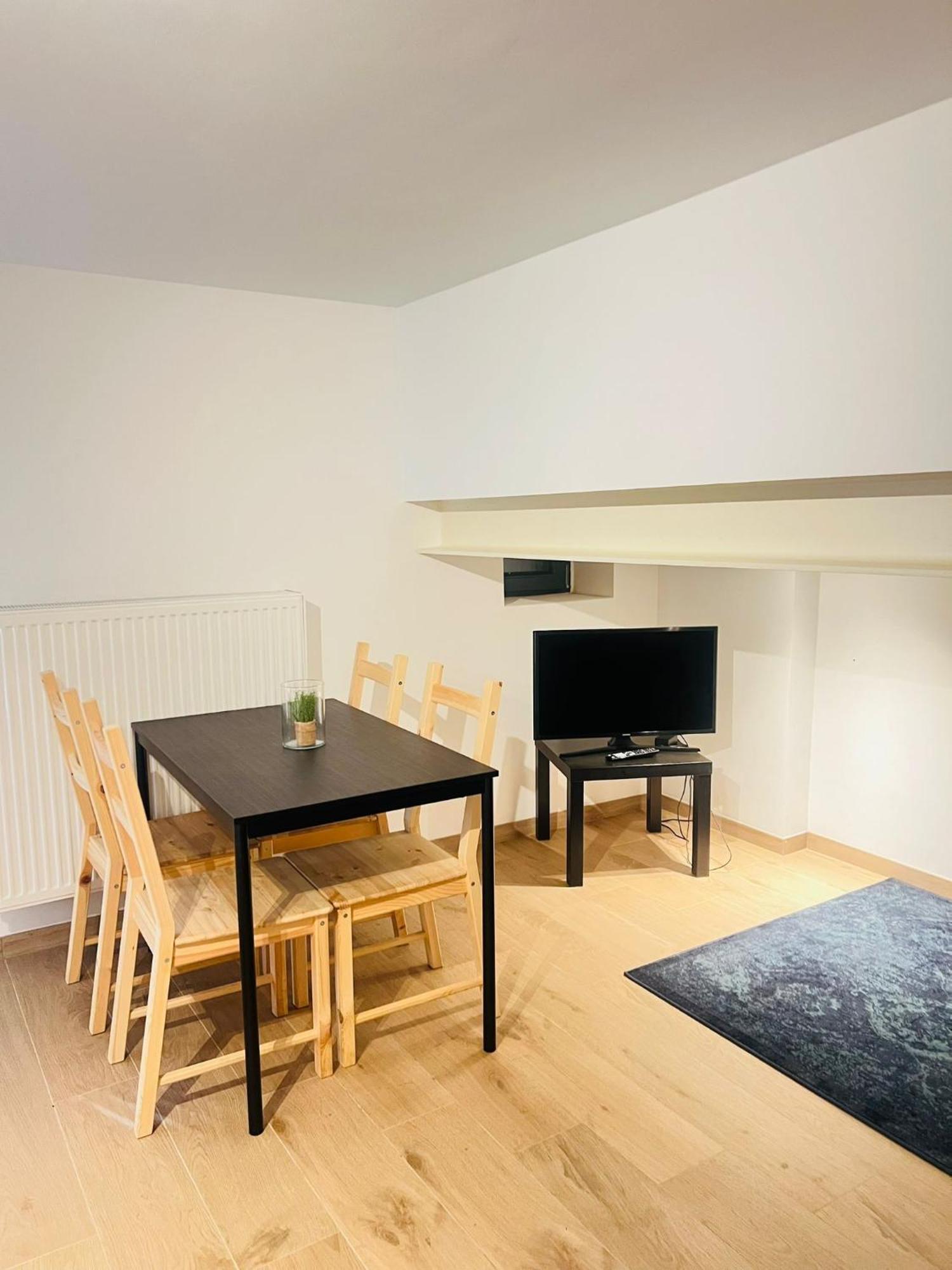 Oneluxstay Near Fashion District Antwerpen Buitenkant foto