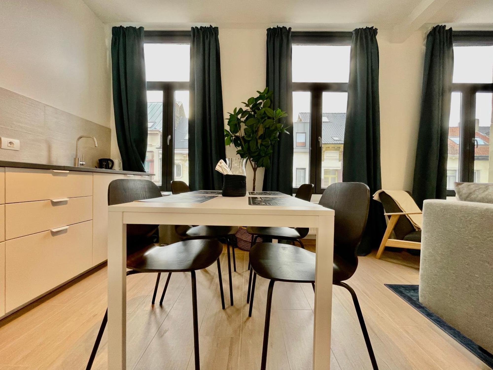 Oneluxstay Near Fashion District Antwerpen Buitenkant foto